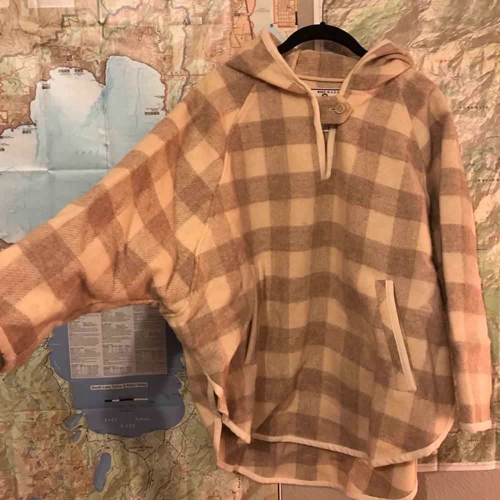 Woolrich Hooded Poncho